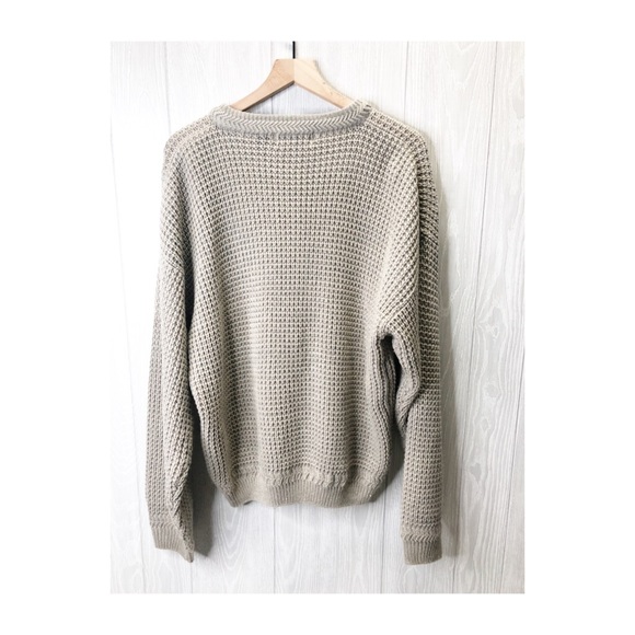 Oversized Men’s Sweater XL - Picture 2 of 4